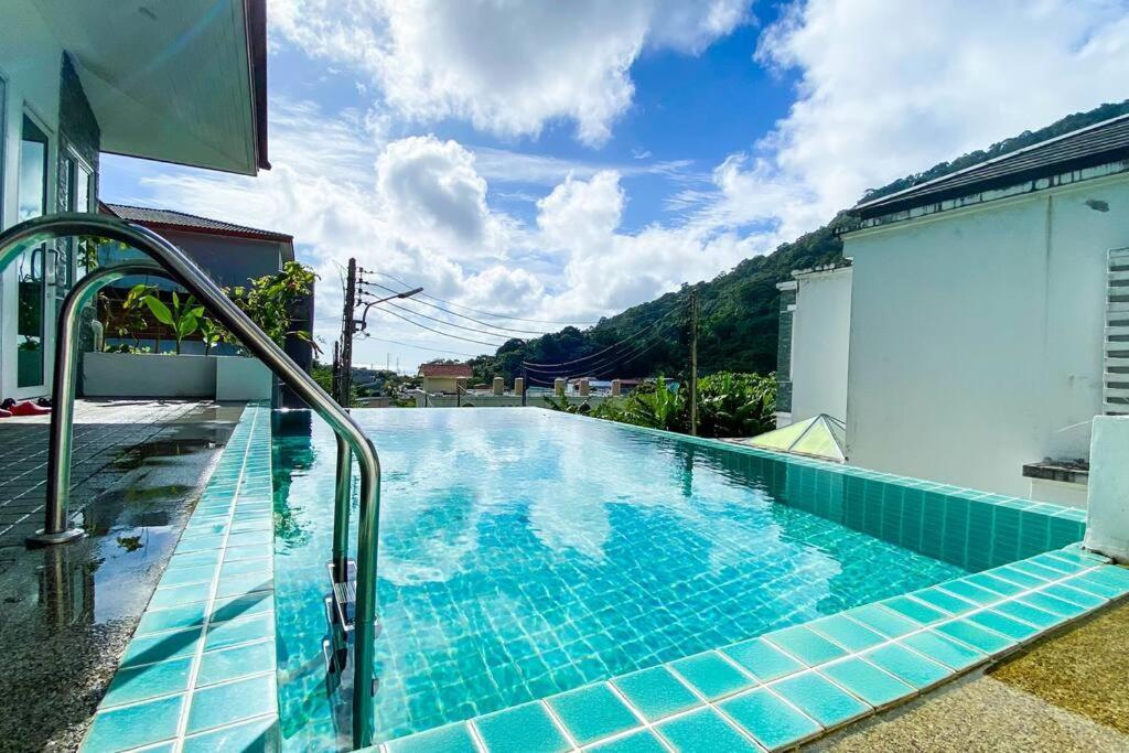 3 Bdr Pool Villa Patong 芭东3卧室泳池别墅 远海景 Exterior photo